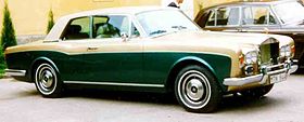 Rolls-Royce Corniche 1977.jpg